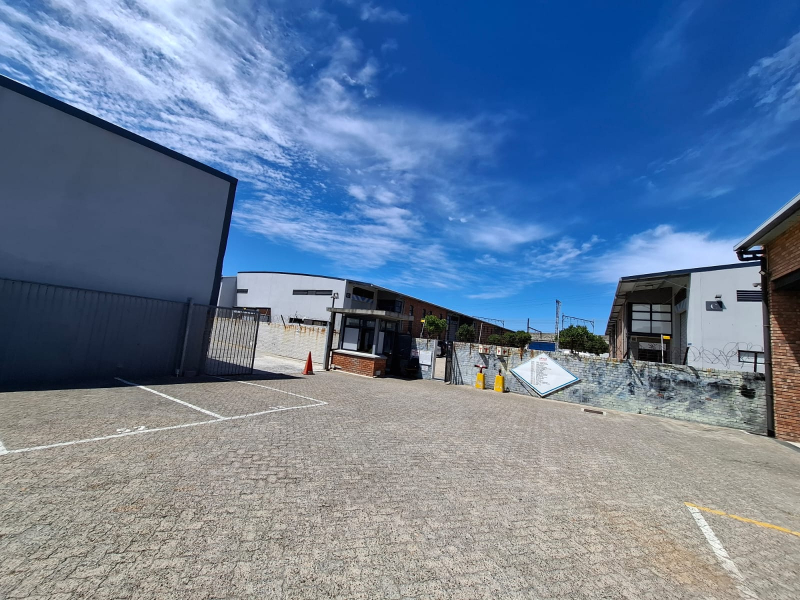 To Let commercial Property for Rent in Maitland Western Cape